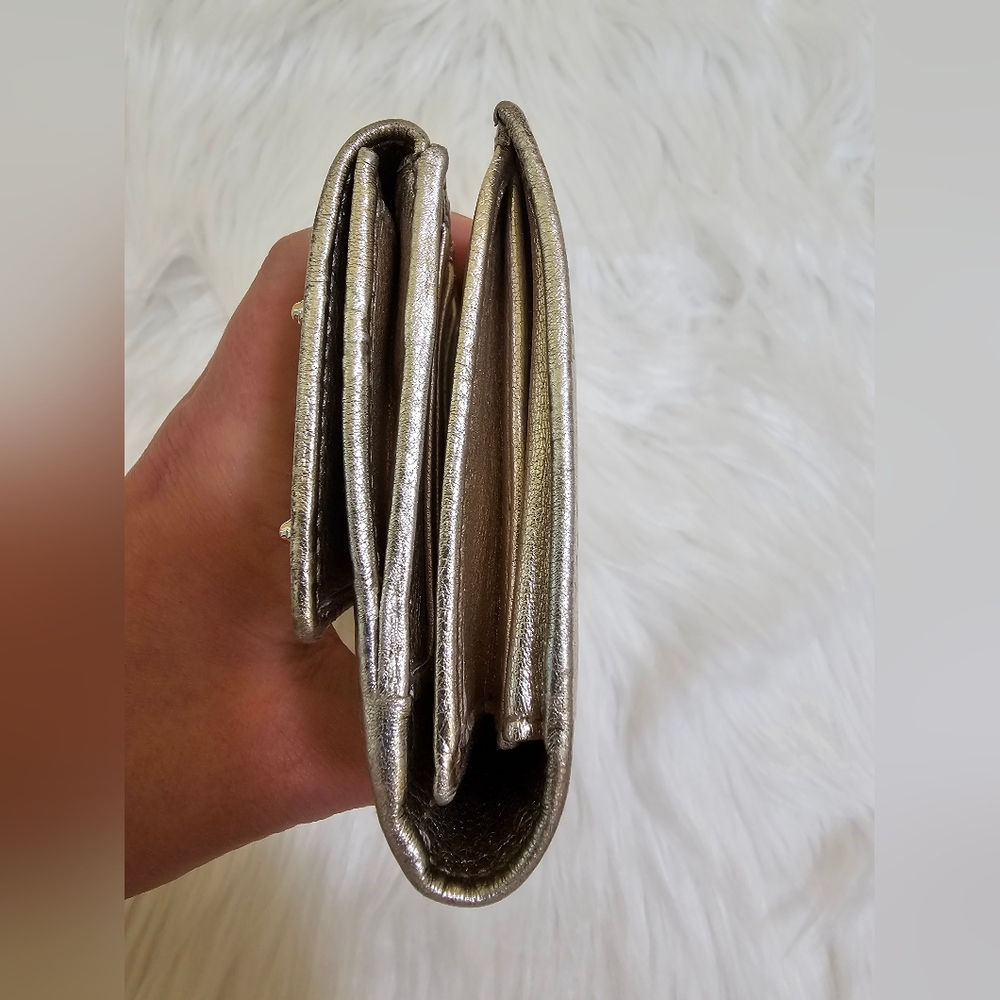 Gucci Metallic Gold Guccissima Leather Indy Continental Wallet - Picture 5 of 17